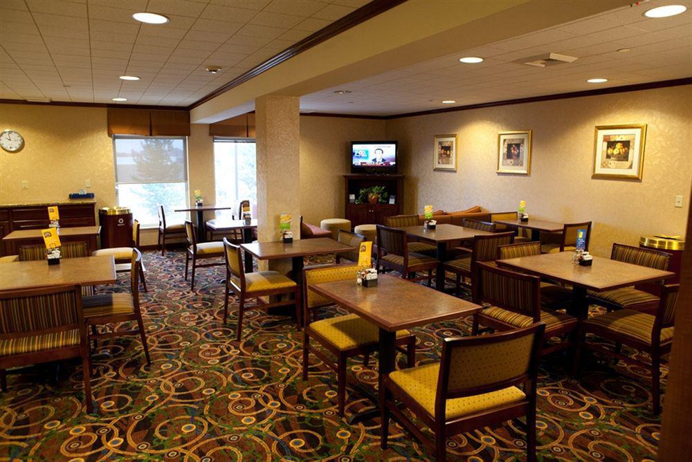 Holiday Inn Express Hotel & Suites Ричланд Ресторант снимка